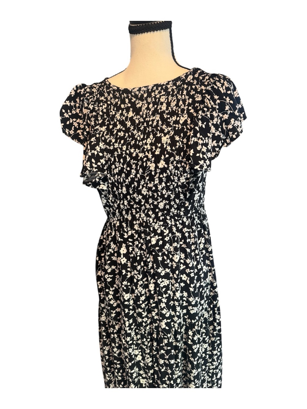 Old Navy Black and White Floral Dress - Picture 7 of 7